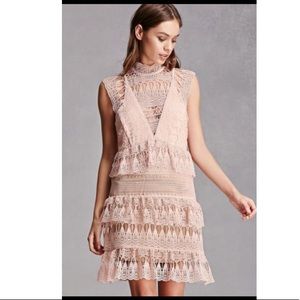 RD & KOKO | blush pink crochet lace tiered dress M